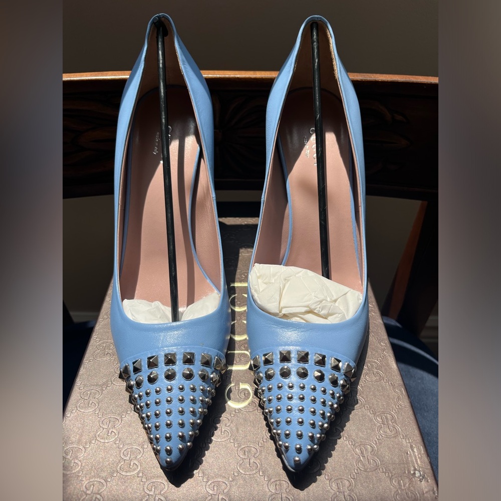 “Malaga Kid” Mineral Blue Gucci Studded Pumps